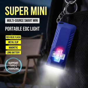 Super Mini LED Sleutelhanger Zaklamp Type-C Oplaadbaar Multifunctioneel Draagbaar EDC Licht Magnetische Waarschuwingslamp