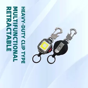 Robuster Ausziehbarer Schlüsselanhänger Ausweishalter mit COB-LED-Licht Typ-C Wiederaufladbar Taktischer Karabiner Flaschenöffner Stahldraht