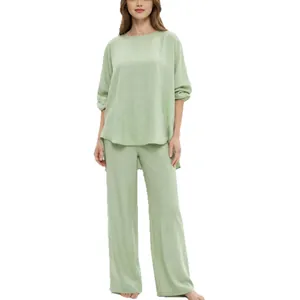 Elegante set da casa due pezzi verde salvia da donna con pantaloni a gamba larga