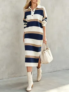 Detalle de vestido midi de punto a rayas con cuello polo y diseño de abertura lateral