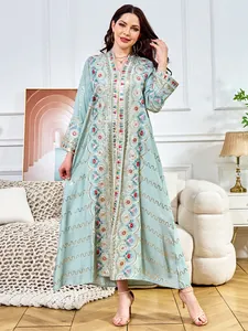 Elegantes hellblaues V-Ausschnitt Maxikleid mit floraler Stickerei und Paillettenverzierung