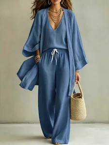 Ensemble 3 pièces élégant en lin bleu pour femme avec cardigan débardeur et pantalon large