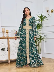 Élégante robe Abaya kaftan vert foncé avec imprimé floral doré et bordures pour femmes