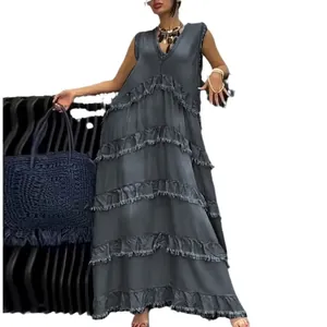 Abito lungo grigio stile boho con scollo a V e volant a taglio vivo