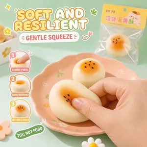 Jouet squishy réaliste en forme de pâtisserie au jaune d'œuf pour soulager le stress