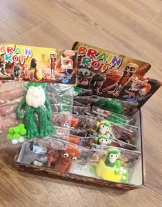 Giocattoli antistress squishy Brain Rot meme in una scatola espositiva di vendita