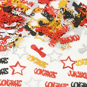 Gedetailleerde weergave van afstudeerconfetti met sterren en CONGRATS-tekst voor feestjes