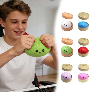 Giocattolo antistress panino 5,5 cm con varianti colorate e mini vaporiere vista dettagli