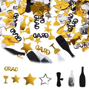 Vista dettagliata delle forme dei coriandoli per la laurea con stelle e bottiglie