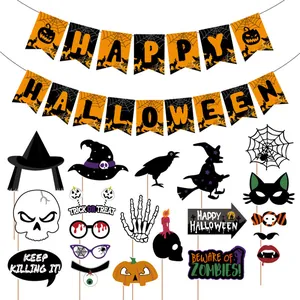 Set di oggetti di scena per foto di Halloween con striscioni e cartelli in cartone
