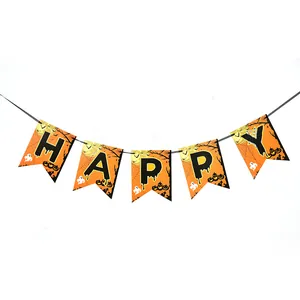 Halloween-Banner mit Happy-Schriftzug sowie Geistern und Kürbissen auf orangefarbenem Grund