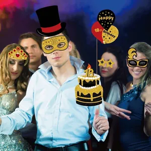 18. Geburtstag Fotostützen Set mit glitzernden Goldmasken und Geburtstagskuchendekor