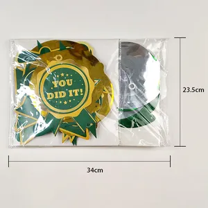 Détails des dimensions de l'emballage pour l'ensemble de 42 décorations de remise de diplôme