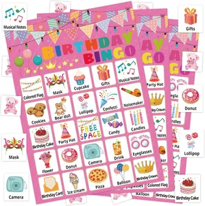 Detail van kleurrijke verjaardagsbingokaarten met feestelijke illustraties voor kinderfeestjes.