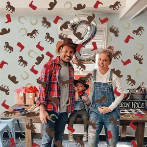 Western-Cowboy-Glitzer-Konfetti-Dekorationen in einem familiären Geburtstagsfest-Ambiente