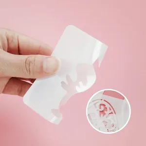 Pochoir de lapin de Pâques blanc flexible avec détails de découpe pour enfants créatifs