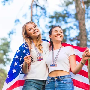 Collares de cuentas para el Día de la Independencia con dijes de estrellas y bandera