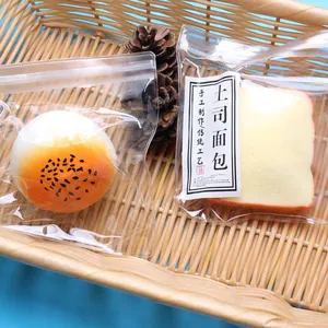 Cute realistic slow-rebound toast and bun shaped squishy toys for stress relief