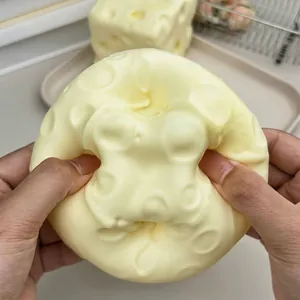 Jouet Squishy en Forme de Fromage Malléable Anti-stress Jouet Sensoriel pour Enfants Adultes Fromage Slow Rising Jouet à Presser Doux Cadeau