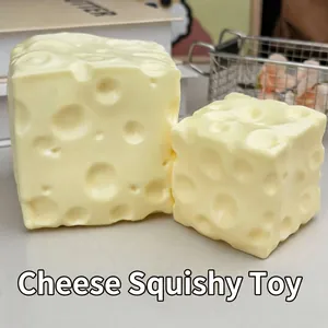 Ensemble de jouets anti-stress géants en forme de fromage jaune pâle pour se détendre