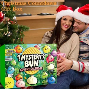 Calendario dell'Avvento natalizio di 24 giorni con giocattoli squishy a sorpresa.