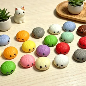 Set di squishy a forma di panino colorato con facce carine per alleviare lo stress quotidiano