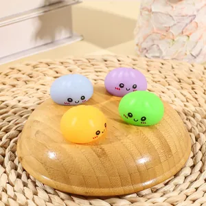 Colección de cuatro adorables squishies de empanadillas de colores para el estrés