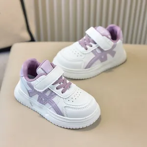 Sneaker casual bianche e viola per bambini con suole morbide per ragazzi e ragazze