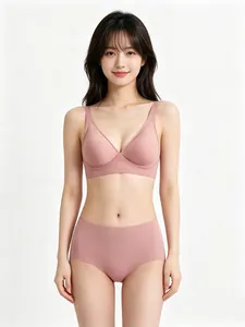 Detailaufnahme des rosa nahtlosen Deep-V-BH-Sets mit weicher Gelstreifen-Stütze