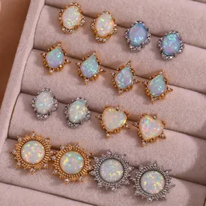 Boucles d'Oreilles Clous en Acier Inoxydable Opale Artificielle Vintage pour Femmes Plaqué Or Argent Cœur Tournesol Strass