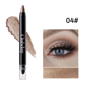 Vue détaillée de l'ombre à paupières pailletée Clubday 04 avec effet maquillage