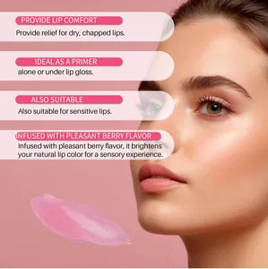 Dettaglio del balsamo labbra idratante Glow Gloss con texture e applicazione labbra