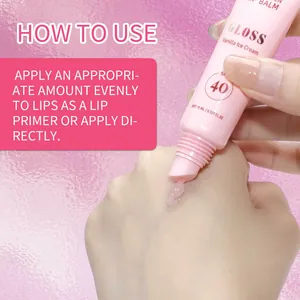 Dettaglio dell'applicazione del balsamo labbra SPF 40 Glow Gloss con istruzioni d'uso.