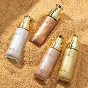 Quattro tonalità di olio luccicante Julystar su uno sfondo di spiaggia di sabbia calda