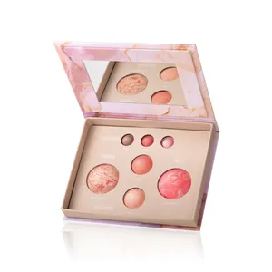 Palette de maquillage à motif marbre avec fard à joues, enlumineur et ombres à paupières