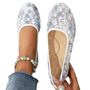 Chaussures plates en maille respirante avec broderie florale et semelle antidérapante