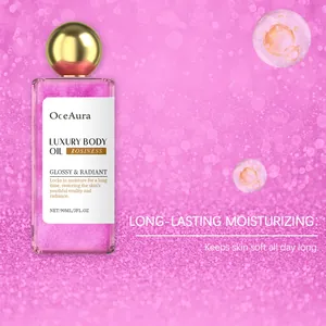 Detailaufnahme von OceAura schimmerndem rosa Körperöl für strahlende, hydratisierte Haut.