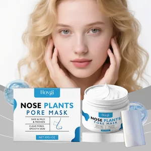 Gros plan sur la texture de la crème masque nez Hoygi avec un mannequin féminin