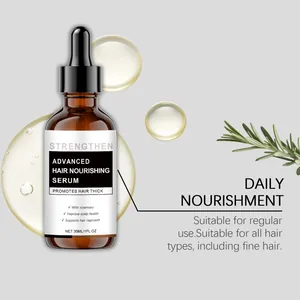 Gros plan sur le sérum nourrissant pour cheveux avec romarin et gouttes d'huile