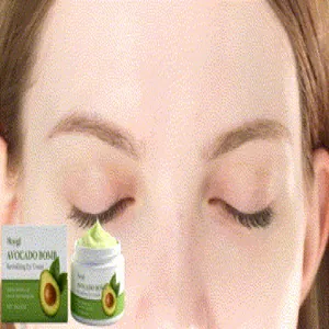 Revitaliserende avocado oogcrème naast een gladde huid voor hydratatie en verzorging