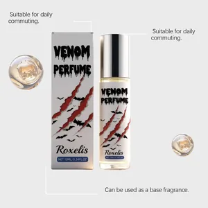 Detalle del frasco de perfume Roxelis Venom y caja con marcas de garras