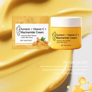 Gedetailleerd beeld van kurkuma niacinamide gezichtscrème met rijke hydraterende textuur