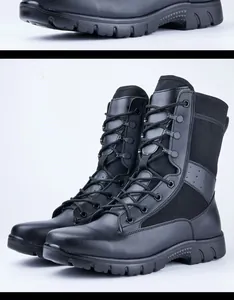 Vista detallada de botas tácticas negras duraderas con un diseño de cordones altos