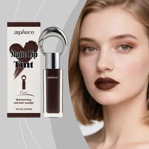 Tinta labbra opaca Zephoco tonalità cacao con tappo ad anello metallico
