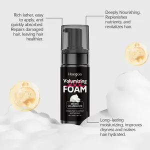 Detalle de Hoegoa Volumizing Foam con beneficios del producto y textura de espuma rica