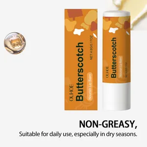Dettaglio del balsamo labbra nutriente OUHOE al butterscotch, texture non grassa