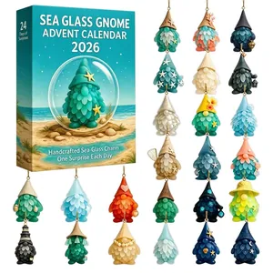 Calendario dell'avvento 2026 gnomo in vetro marino con 24 ornamenti natalizi
