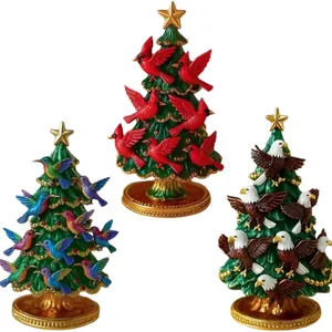 Juego de 3 árboles de Navidad de resina con figuras de colibríes, cardenales y águilas