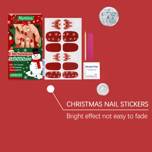 Complete kerstnagelsticker set met rendierpatronen en geltextuur detail