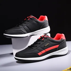 Sneakers sportive casual da uomo nere e rosse per corsa alla moda e skate